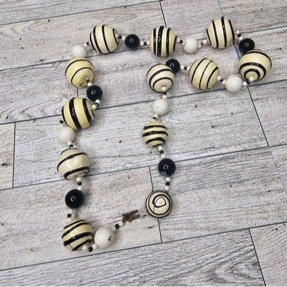 Vintage Paper Mache White and Black Beaded Necklace Stamped Japan 27"L - Picture 5 of 5